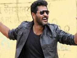 લૉકડાઉનમાં બે મહિના રિલેશનશીપમાં રહ્યાં બાદ પ્રભુદેવાએ આ હૉટ યુવતી સાથે કર્યા બીજા લગ્ન, જાણો કોણ છે તેની પ્રેમિકા ને શું કરે છે અત્યારે....