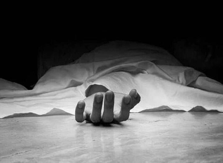 Mahisagar teacher died after heart attack in school મહિસાગરઃ ચાલુ સ્કુલે મુખ્ય શિક્ષક ખુરથી પરથી અચાનક ઢળી પડ્યા ને થયું મોત