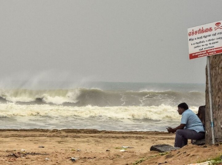 Hurricane 'Nivar' will hit this state of India today, wind will blow at a speed of 100-110 kmph. ભારતના આ રાજ્યોમાં આજે ત્રાટકશે ‘નિવાર’ વાવાઝોડુ, 100-110 કિલોમીટરની ઝડપે ફુંકાશે પવન