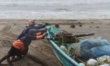 Cyclone Nivar: ચેન્નઈ એરપોર્ટ કાલે સવારે 7 વાગ્યા સુધી બંધ, પુડુચેરીમાં વરસાદ