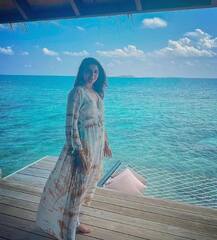 સાઉથની હીરોઇન સામંથા અક્કિનેનીએ માલદીવના દરિયા કિનારે આપ્યા હૉટ પૉઝ, સોશ્યલ મીડિયા પર તસવીરો વાયરલ