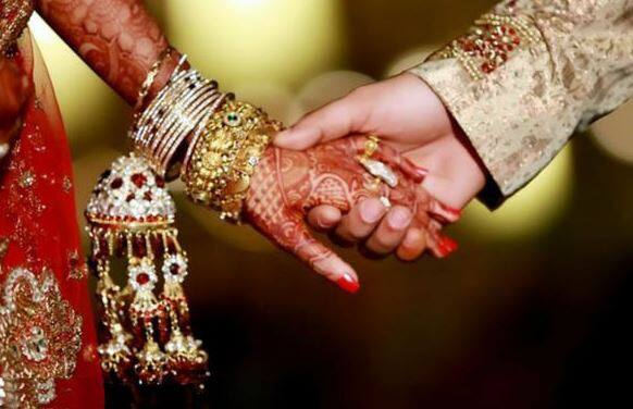 Police approval is no required for weddings in Rajkot રાજકોટમાં હવે દિવસે યોજાતા લગ્નપ્રસંગ માટે પોલીસની નહીં લેવી પડે મંજૂરી, જાણો વિગત