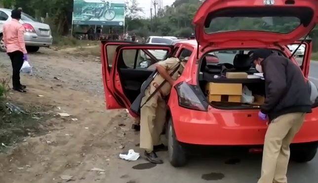 વલસાડ: રાજ્યમાં થર્ટી ફર્સ્ટ ડિસેમ્બરની ઉજવણી પર પ્રતિંબંધ છે. રાજ્યમાં પોલીસ દ્વારા ચુસ્ત બંદોબસ્ત અને વાહન ચેકિંગ કરવામાં આવી રહ્યું છે. પાર્ટી પ્લોટ કે કલબમાં ઉજવણી પર પ્રતિબંધ છે ત્યારે પોલીસ તમામ સ્થળોએ ચેકિંગ શરૂ કરવામાં આવ્યું છે. વલસાડ જિલ્લામાં 31 ડિસેમ્બરની સાંજ સુધી જિલ્લામાં 750થી વધુ પીધેલાઓ પોલીસના હાથે ઝડપાઇ ગયા હતા. 