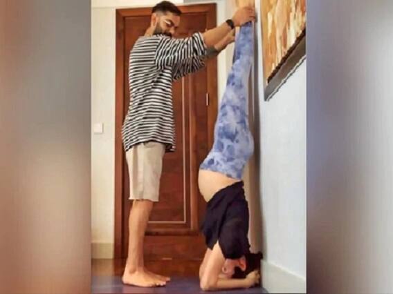 પ્રેગનન્ટ અનુષ્કા શર્માને વિરાટ કોહલીએ કરાવ્યું શીર્ષાસન, જુઓ બેબી બમ્પની સુંદર તસવીરો