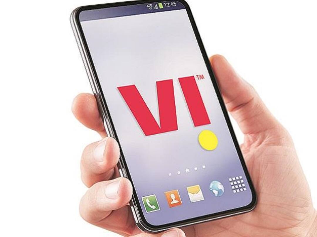 vodafone idea made these two popular plans expensive know how much the price is now Vodafone-Ideaના યૂઝર્સ માટે ખરાબ સમાચાર, કંપનીએ મોંઘા કર્યા આ બે પોપ્યુલર પ્લાન