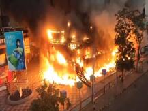 અમદાવાદ: બાપુનગરના શ્યામ શિખર કૉમ્પ્લેક્સમાં લાગી ભીષણ આગ, મોબાઈલ, જવેલરી સહિતની 15 દુકાનો બળીને ખાખ