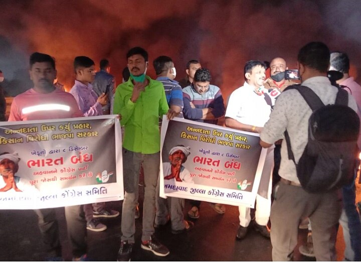 Bharat Bandh : Sanand APMC closed for support of Farmers protest  ભારત બંધઃ અમદાવાદ પાસેની કઈ એપીએમસીના સ્વયંભૂ બંધના એલાનને પગલે દોડી આવ્યા સત્તાધીશો?
