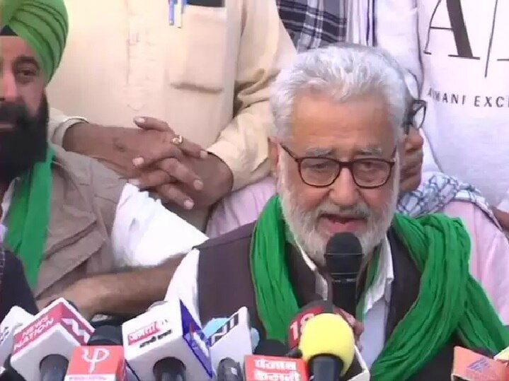 ડોક્ટર દર્શનપાલ શિક્ષણ અને સ્વાસ્થ્ય ક્ષેત્રના ખાનગીકરણ સામે છે. આ કારણે તેમણે ક્યારેય ખાનગી પ્રેક્ટિસ નથી કરી. 2002માં સરકારી ડોક્ટર તરીકે નોકરી છોડ્યા બાદ સામાજિક અને કિસાન સંગઠનો સાથે સક્રિય થયા અને ક્યારેય પાછું વળીને જોયું નથી.