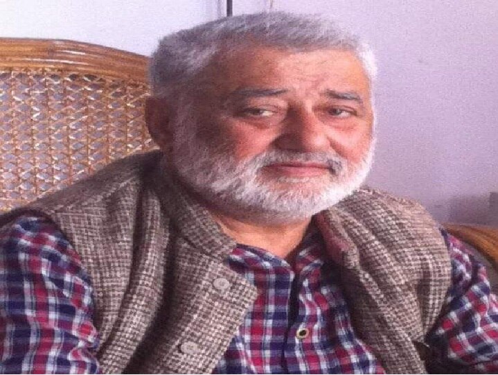 1973માં એમબીબીએસ અને એમડી કર્યા બાદ તેઓ સરકારી સેવામાં જ રહ્યા હતા. તેઓ કોલેજ કાળના દિવસોમાં નોકરી દરમિયાન વિદ્યાર્થી સંઘ અને ડોક્ટરોના સંગઠનમાં હંમેશા સક્રિય રહ્યા હતા. 