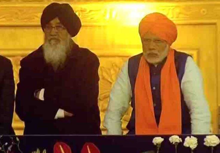 કૃષિ કાયદાનો વિરોધ કરી રહેલા પ્રકાશસિંહ બાદલને PM મોદીએ કર્યો ફોન, આ છે કારણ pm modi speaks to akali dal leader parkash singh badal on phone કૃષિ કાયદાનો વિરોધ કરી રહેલા પ્રકાશસિંહ બાદલને PM મોદીએ કર્યો ફોન, આ છે કારણ