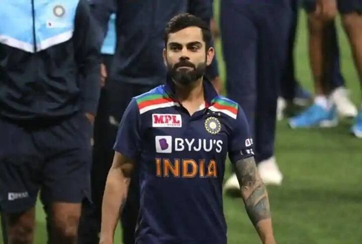 કોહલીએ આ અંગે કહ્યું કે હુ સવારે ઉઠ્યા પછી જોઇશ કે હું આ મેચ રમી શકુ છુ કે નહીં, અને મેચ રમવાનુ નક્કી કરીશ. હું મારા ફિજીઓ પાસે જઇશ અને પછી જ નક્કી કરીશ કે રમવુ જઇએ કે ના રમવુ જોઇએ.(ફાઇલ તસવીર)