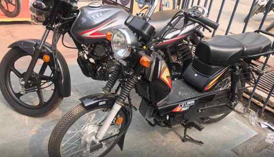 TVS XL 100: આ બાઇકમાં 99.7ccનું એન્જિન આપવામાં આવ્યું છે. જે 6.5 Nm ટોર્ક જનરેટ કરે છે. આ બાઇકની ઓન રોડ કિંમત 39,900થી 48,800 રૂપિયા વચ્ચે છે. ઓછી કિંમતમાં આ બાઇક શાનદાર પસંદગી છે. (તસવીરનો ઉપયોગ પ્રસ્તુતિકરણ માટે કરાયો છે)