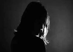 સુરતઃ યુવતીને અશ્લીલ ફિલ્મ બતાવીને એ રીતે શારીરિક સંબંધો બાંધવા ફરજ પાડી, જાણો પોલીસમાં શું નોંધાવી ફરિયાદ ?