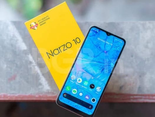 Realme Narzo 10- આ ફોનમાં 6.5 ઇંચની એચડી ડિસ્પ્લે છે. આમાં ઓક્ટાકૉર મીડિયા ટેક હીલિયો G80 પ્રૉસેસર આપવામાં આવ્યુ છે. આમાં 5,000 mAhની બેટરી આપવામાં આવી છે. આની કિંમત 12,382 રૂપિયા છે.  (પ્રતિકાત્મક તસવીર)