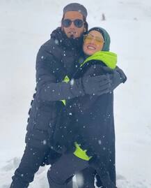 સના ખાને શેર કરી હનીમૂનની તસવીર, પતિ સાથે ગુલમર્ગમાં બરફની વચ્ચે રોમેન્ટીક પળોની માણી રહી છે મઝા