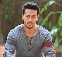 ટાઈગર શ્રોફને તેની ચાહકે લગ્ન માટે ડાયરેક્ટ પ્રપોઝ કરી દીધું, એક્ટરે શું આપ્યો જવાબ ?