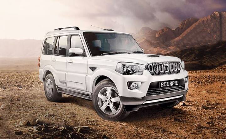 Mahindra Scorpio: મહિન્દ્રા તેની પોપ્યુલર કાર પૈકીની એક સ્કોર્પિયોનું અપડેટેડ અને અપગ્રેડ વર્ઝન માર્કેટમાં ઉતારી શકે છે. તેની કિંમત 10 થી 14 લાખ વચ્ચે હોઇ શકે છે. નાના શહેરોમાં આ કાર ઘણી લોકપ્રિય છે. નવી સ્કોર્પિયોમાં કોસ્મેટિક અપડેટ ઉપરાંત રી-ડિઝાઇન કેબિન અને નવા ફીચર્સ હશે. પેટ્રોલ અને ડીઝલ બંને વેરિયન્ટમાં તે લોન્ચ થઈ શકે છે. આ કારમાં મેન્યુઅલ અને ઓટોમેટિક બંને ટ્રાન્સમિશન હોઇ શકે છે. (તમામ તસવીરોનો ઉપયોગ પ્રસ્તુતિકરણ માટે કરવામાં આવ્યો છે)