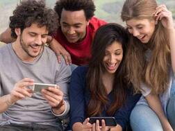 Tips: ભૂલથી તમારા ફોનમાંથી કામના SMS ડિલીટ થઇ જાય તો ચિંતા ના કરો, આ ટ્રિક્સથી ફટાફટ મળી જશે પાછા.........