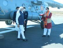 કચ્છની મુલાકાતે આવેલા મોદીને રૂપાણીએ શું આપી ભેટ ? મોદીને આવકારવા ક્યા ક્યા પ્રધાનો રહ્યા હાજર ? 