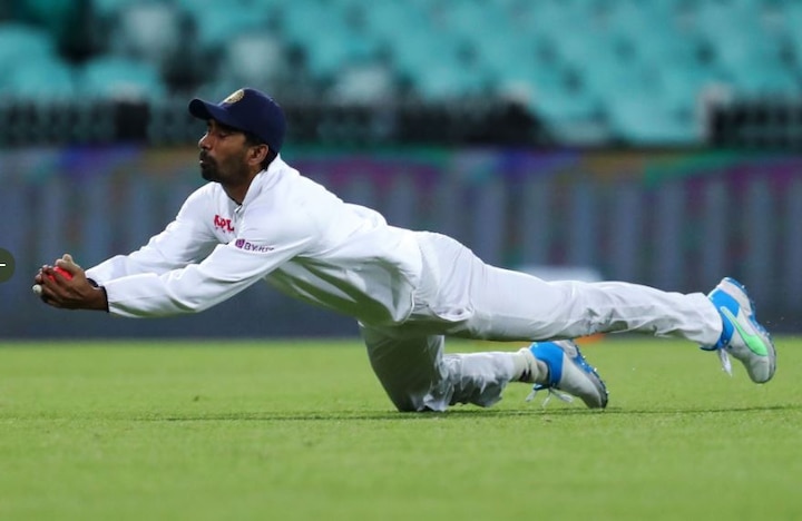 ખરાબ ફોર્મમાં હોવા છતાં પૃથ્વી શૉ મયંક અગ્રવાલ સાથે ઓપનિંગ કરી શકે છે. ત્રીજા ક્રમે પુજારા, ચોથા ક્રમે કોહલી અને પાંચમા ક્રમે રહાણેનું રમવું નિશ્ચિત છે. હનુમા વિહારીને છઠ્ઠા ક્રમે ઓલરાઉન્ડર તરીકે મોકો અપાશે. તે સ્પિન બોલિંગમાં અશ્વિનનો સાથ આપશે. પ્રેક્ટિસ મેચમાં શાનદાર સદી ફટકારનારા પંતે બહાર બેસવું પડી શકે છે. સાહાનું વિકેટકિપિંગ પંત કરતાં અનેક ગણું સારું હોવાથી તે ટીમમાં સ્થાન મેળવવાનો પ્રબળ દાવેદાર છે. 