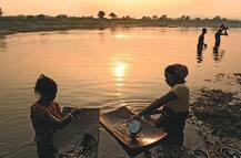 ભારતની આ નદીમાં વર્ષોથી નીકળે છે સોનું, લોકો કરે છે આટલી કમાણી