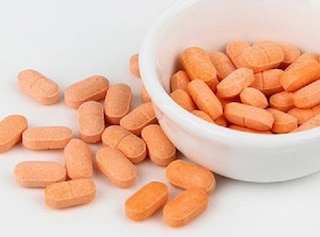 Demand for vitamin c drug  has grown significantly as a result of recent corona virus કોરોના કાળમાં આ દવાની માગમા ધરખમ વધારો, ભાવ પણ 25થી 30 ટકા વધ્યા