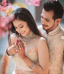 લગ્નના એક દિવસ બાદ ધનશ્રીએ ચહલ સાથેના ફોટોશૂટની ખૂબસૂરત તસવીરો કરી શેર, જુઓ