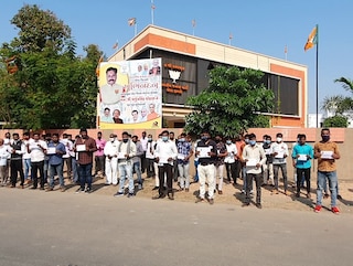 ગુજરાતના કયા જિલ્લામાં ભાજપના 12 હોદ્દેદારો સહિત 40 આગેવાનોએ એક સાથે રાજીનામા ધરી દેતા ખળભળાટ?