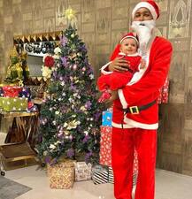 હાર્દિક પંડ્યા બન્યો સાન્તા, પુત્ર સાથે સેલિબ્રેટ કરી ક્રિસમસ, જુઓ તસવીરો