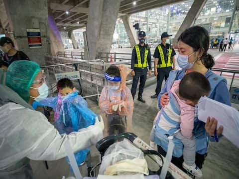 Corona Vaccine: આગામી વર્ષથી યાત્રા માટે જરૂરી હશે વેક્સીન પાસપોર્ટ, જાણો શું છે