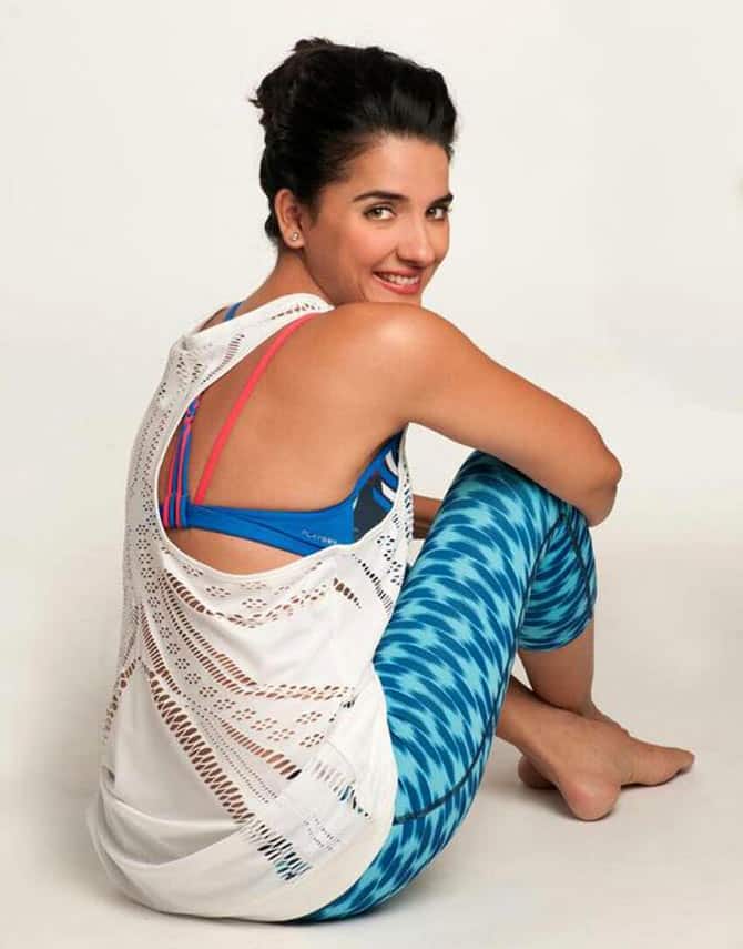 શ્રુતિની આ પોસ્ટ પર લોકોએ પ્રતિક્રિયા આપી છે. શ્રુતિના ચાહકોએ લખ્યુ, વર્ષ 2020 કોઈ માટે સારું રહ્યું નથી. તમે તમારો ખ્યાલ રાખજો.  (ફાઇલ તસવીર)