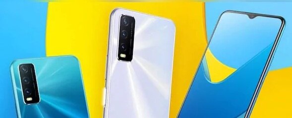 Vivo Y20 (2021) લૉન્ચ થઇ ગયો છે. આ ફોનમાં એન્ડ્રોઇડ 10 બેઝ્ડ Fun Touch OS છે. આમાં 6.51 ઇંચની એચડી પ્લસ ડિસ્પ્લે આપવામાં આવી છે. જેનુ રિઝૉલ્યૂશન 1,600×720 પિક્સલનુ છે. ફોનમાં Helio P35 પ્રૉસેસર, 4GB રેમ અને 64GB ઇન્ટરનલ સ્ટૉરેજ આપવામાં આવ્યુ છે. 