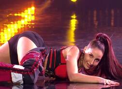 જ્યારે પોતાના ડાન્સથી Nora Fatehi એ બધાને કરી દિધા હેરાન, Remo D'souza પણ જોતા રહી ગયા