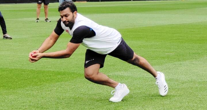 ઉલ્લેખનીય છે કે આઇપીએલમાં ઇજાગ્રસ્ત થયા બાદ તે ટીમ ઇન્ડિયા સાથે ઓસ્ટ્રેલિયા ન હતો આવી શક્યો, પરંતુ બાદમાં એનસીએમાં ફિટનેસ ટેસ્ટ ક્લિયર કરીને ઓસ્ટ્રેલિયા પહોંચ્યો હતો. સિડની કોરોના નિયમો પ્રમાણે અહીં રોહિત શર્માને 14 દિવસ સુધી ક્વૉરન્ટાઇન રહેવુ પડ્યુ હતુ, હવે તે છેલ્લી બે ટેસ્ટ રમવા માટે ટીમ ઇન્ડિયા સાથે જોડાઇ ગયો છે.