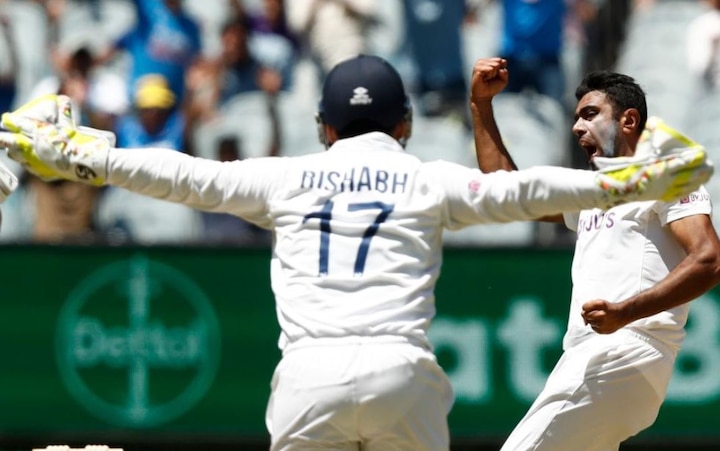 India vs Australia: Pant in trouble after breaking bio bubble protocal in restaurant ફેન્સને ગળે લગાડવો ભારતના આ ખેલાડીને પડી શકે છે ભારે, થઈ શકે છે કાર્યવાહી