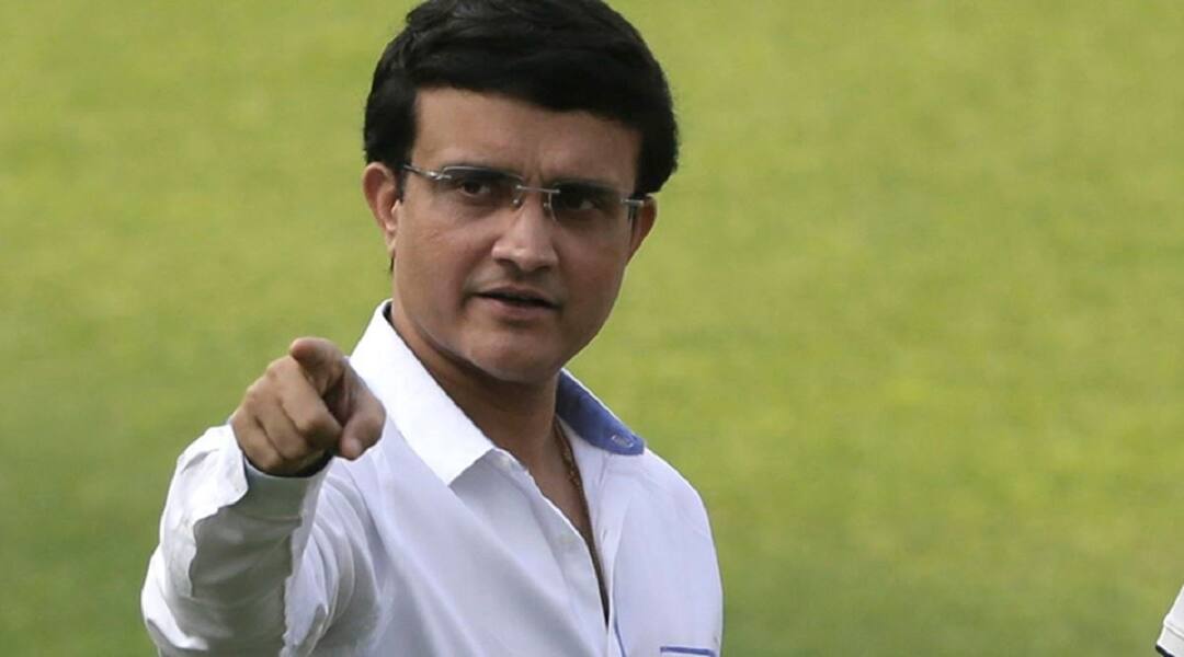 Adani's company removes Sourav Ganguly's ads from all platforms, find out why સૌરવ ગાંગુલીને હાર્ટ એટેક આવતાં જ ગુજરાતની કઈ કંપનીએ હેલ્ધી ઓઈલની જાહેરખબર કરી દીધી બંધ ? જાણો કેવા ફની મીમ્સ બન્યા