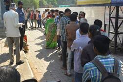 PM આવાસ યોજનાના ફોર્મ વિતરણની શરૂઆત, ઘરના ઘરનું સપનુ પૂર્ણ કરવા લાંબી કતાર