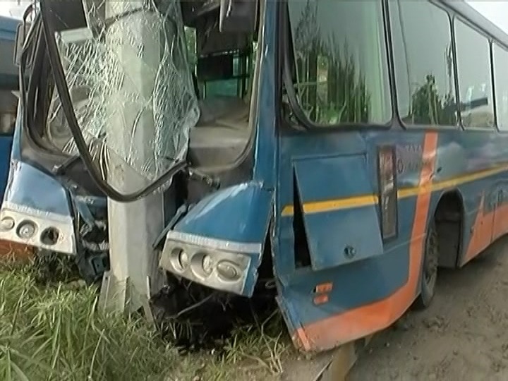 A bus accident at Isro brts corridor of Ahmedabad, some passengers injured  અમદાવાદઃ ઇસરો પાસે BRTS બસનું ટાયર ફાટતા થયો અકસ્માત, મુસાફરોએ ડરીને કરી મૂકી રાડારાડ