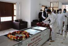 કોંગ્રેસે પૂર્વ મુખ્યમંત્રી માધવસિંહને કેવી અનોખી રીતે આપી શ્રદ્ધાંજલિ? જાણો વિગત