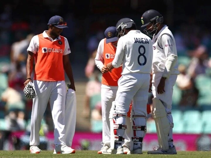 Ravindra Jadeja will miss the fourth Test against Australia due to injury ઓસ્ટ્રેલિયા સામેની નિર્ણાયક ટેસ્ટ પહેલાં ભારત માટે ખરાબ સમાચાર, જાણો ક્યો સ્ટાર ખેલાડી નહીં રમી શકે ?