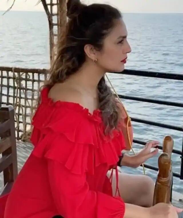 હુમાએ ખૂબજ ઓછા સમયે બોલિવૂડમાં પોતાની એક્ટિંગ અને ખૂબસૂરતીના દમ પર એક ખાસ જગ્યા બનાવી છે. (Photo-Instagram)