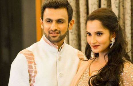 શોએબ મલિક ભારતીય ટેનિસ સ્ટાર સાનિયા મિર્ઝાનો પતિ છે. હાલમાં તેમને એક સંતાન છે.