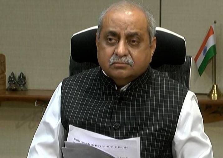 ગુજરાતમાં રાજકારણીઓને ક્યારે અપાશે કોરોનાની વેક્સિન ? જાણો નીતિન પટેલની મોટી જાહેરાત When corona vaccine be given to politicians said nitin patel ગુજરાતમાં રાજકારણીઓને ક્યારે અપાશે કોરોનાની વેક્સિન ? જાણો નીતિન પટેલની મોટી જાહેરાત