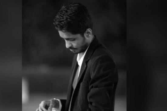 લક્કીરાજ અકવાલિયા નશાની હાલતમાં BMW કાર ચલાવતો હોવાનો સામે આવ્યું છે. આ ઘટનામાં 45 વર્ષના જ્યંતિભાઈ રાઠોડનું મોત થયું હતું. થોરાળા પોલીસે અકસ્માત અંગે વધુ તપાસ હાથ ધરી છે.