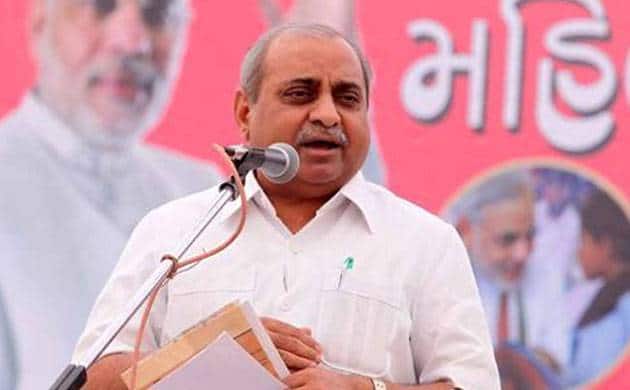 nitin patel statement on love jehad લવ જેહાદ મુદ્દે નીતિન પટેલેનું નિવેદન, વિધર્મીની કુદ્રષ્ટિથી દીકરીઓને બચાવો