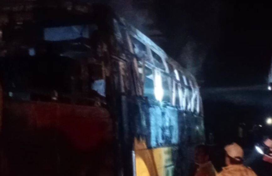 6 died in Rajasthan due to bus electric current read article રાજસ્થાનઃ જાલૌરમાં વીજળીનો તાર પેસેન્જર બેસને અડતાં લાગી આગ, 6 લોકોનાં મોત