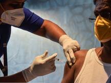 UP: જિલ્લા હોસ્પિટલમાં વોર્ડ બોયનું મોત, પરિવારનો આરોપ, કોરોના વેક્સિન લેવાથી ગુમાવ્યો જીવ