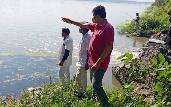 સુરતઃ સવજી કોરાટ બ્રિજ પરથી યુવકે લગાવી મોતની છલાંગ, ગાડીમાંથી મળી ઝેરની બોટલ