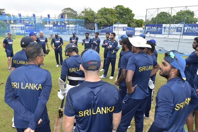 Sri Lankan cricketer caught in ugly sex scandal during first test against England details here શ્રીલંકાનો ક્રિકેટર હોટલના રૂમમાં ટીમની અધિકારી યુવતી સાથે માણી રહ્યો હતો શરીર સુખ ને............... કોણ છે આ યુવતી ?