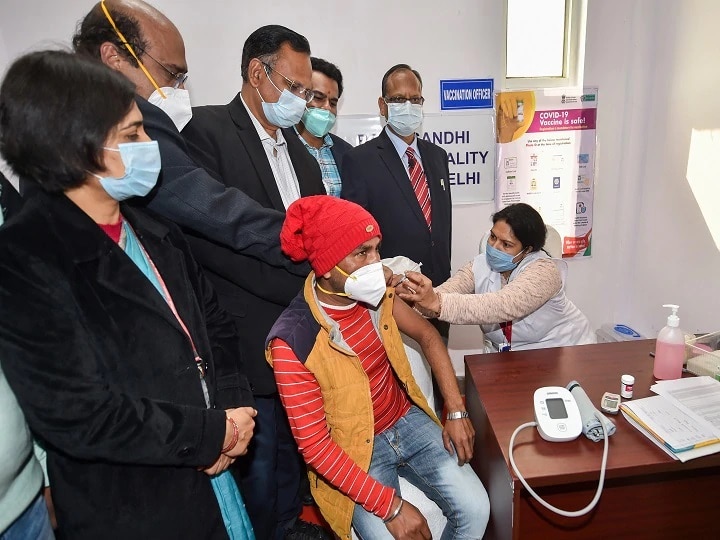 covid vaccination related adverse events in india among lowest in world govt સરકારનો દાવો, ‘વિશ્વમાં કોરોના રસીની સૌથી ઓછી સાઇડ ઇફેક્ટ્સ ભારતમાં છે’